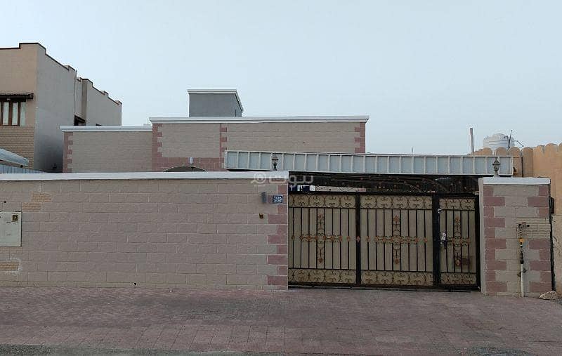 3 Bedrooms Villa For Rent Al Maabilah, Muscat