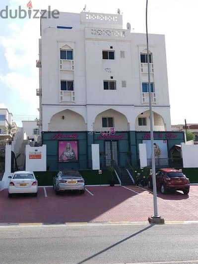 2 Bedroom Villa for Rent in Al Khuwair, Muscat - 4 Bedrooms Villa For Rent in Qurum, Muscat