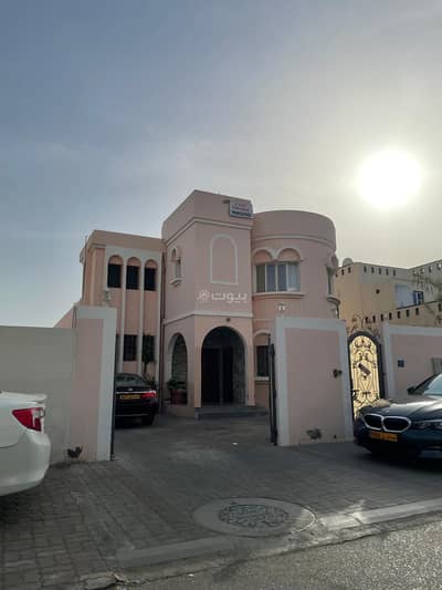 مجمع تجاري  للبيع في الخوض، مسقط - عمارة تجارية للبيع في الخوض، مسقط