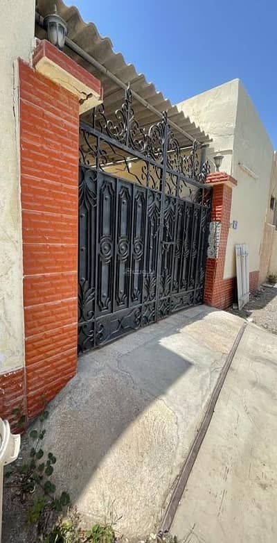 5 Bedroom Villa for Sale in Al Seeb, Muscat - 5 Bedrooms Villa For Sale Al Seeb, Muscat