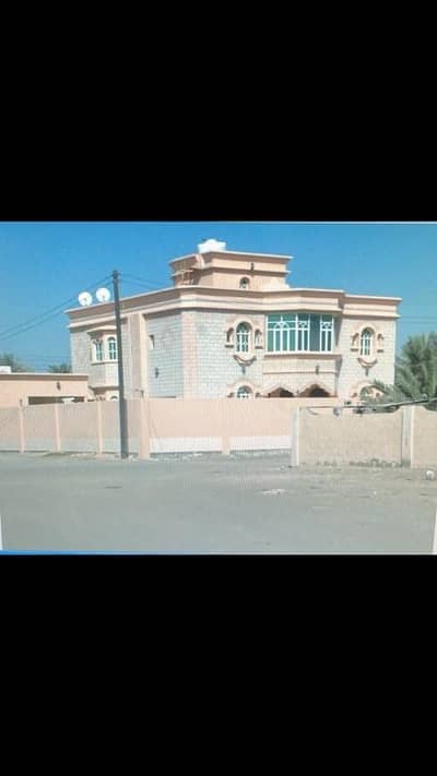 فیلا 10 غرف نوم للبيع في صحار، الباطنة - فيلا مكونة من 10 غرف نوم للبيع في صحار، الباطنة