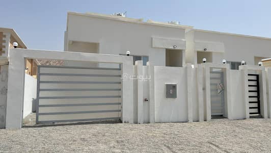 3 Bedroom Villa for Sale in Al Amarat, Muscat - 3 Bedrooms Villa For Sale in Al Amarat, Muscat