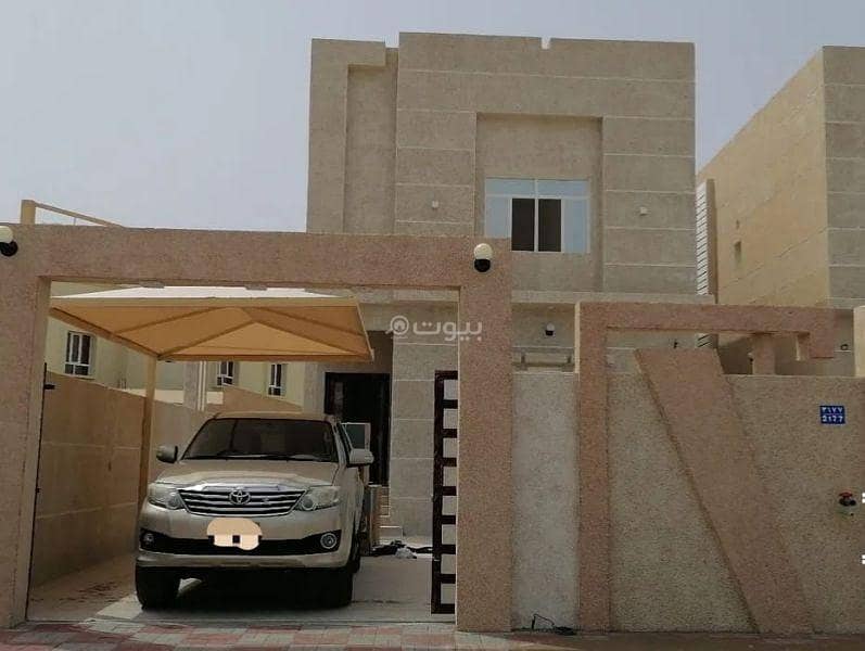 4 Bedrooms Villa For Sale in Al Amarat, Muscat