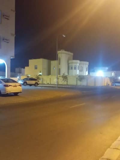 فیلا 8 غرف نوم للبيع في قريات، مسقط - فيلا مكونة من 8 غرف نوم للبيع في قريات، مسقط