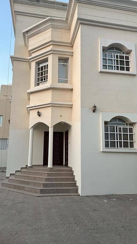 4 Bedrooms Villa For Rent Al Amarat, Muscat