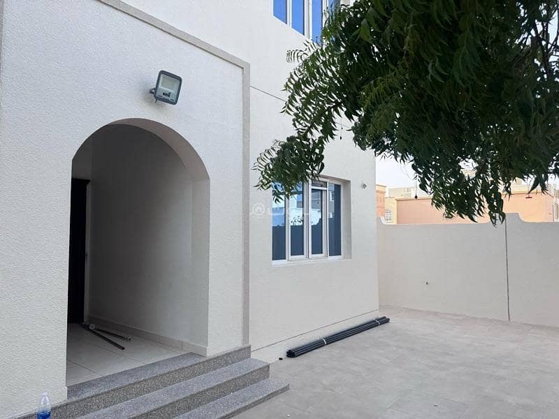 6 Bedrooms Villa For Rent Al Maabilah Muscat