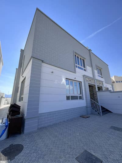 6 Bedroom Villa for Sale in Al Amarat, Muscat - 6 Bedrooms Villa For Sale in Al Amarat, Muscat