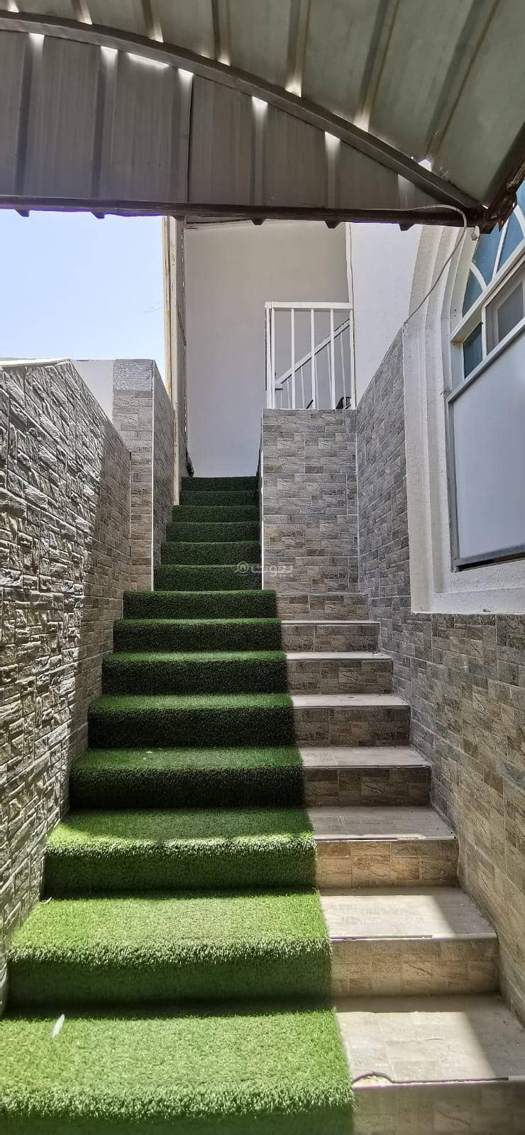 3 Bedrooms Apartment For Rent Al Mawaleh, Muscat