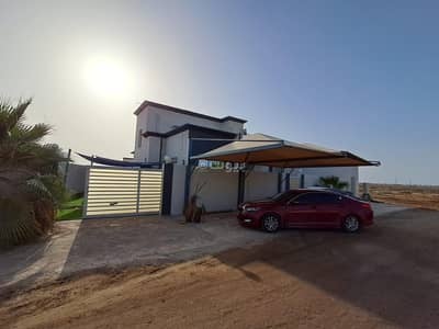 4 Bedroom Chalet for Sale in Al Seeb, Muscat - 4 Bedrooms Chalet For Sale in Al Seeb, Muscat