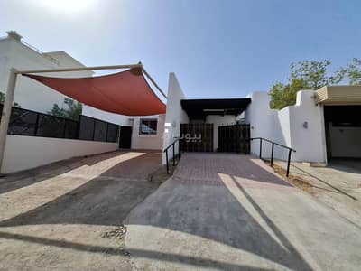3 Bedroom Villa for Rent in Madinat As Sultan Qaboos, Muscat - 3 Bedrooms Villa For Rent Madinat As Sultan Qaboos Muscat