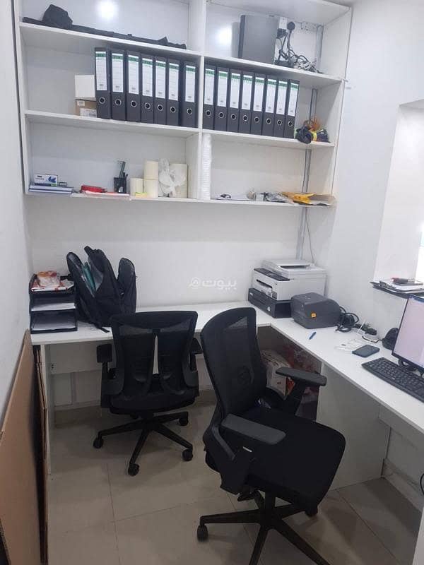 مساحة تجارية للبيع في الوادي الكبير، مسقط