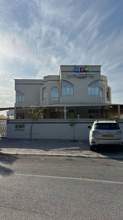 7 Bedroom Villa for Sale in Al Mawaleh, Muscat - 7 Bedrooms Villa For Sale in Al Mawaleh, Muscat