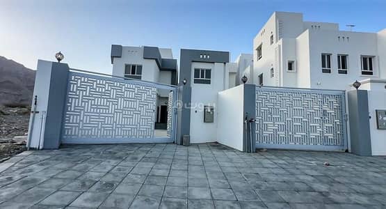 5 Bedroom Villa for Sale in Al Amarat, Muscat - 5 Bedrooms Villa For Sale Al Amarat Muscat