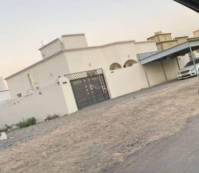 مجمع تجاري  للبيع في الرستاق، الباطنة - مبنى تجاري للبيع في الرستاق، الباطنة
