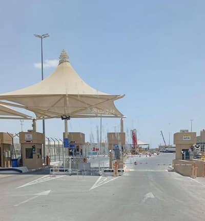 مجمع تجاري  للبيع في صحار، الباطنة - مبنى تجاري للبيع في صحار، الباطنة