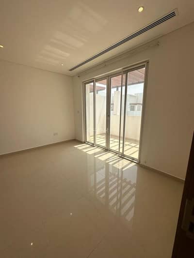 2 Bedroom Flat for Rent in The Wave (Almouj), Muscat - 2 Bedrooms Apartment For Rent The Wave (Almouj) Muscat