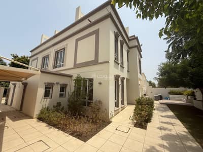 4 Bedroom Villa for Rent in Madinat As Sultan Qaboos, Muscat - 4 Bedrooms Villa for Rent in Madinat As Sultan Qaboos, Muscat