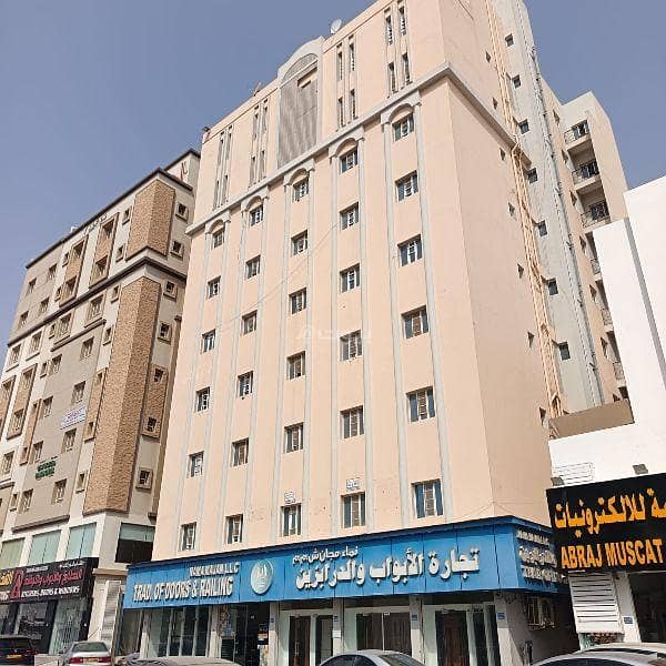 مبنى تجاري للبيع في المعابيل، مسقط مبنى تجاري للبيع في المعابيل، مسقط