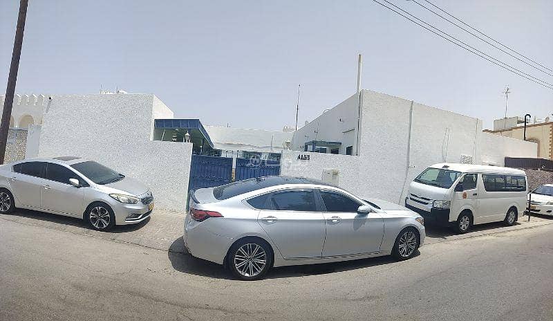 5 Bedrooms Villa For Sale Al Amarat, Muscat