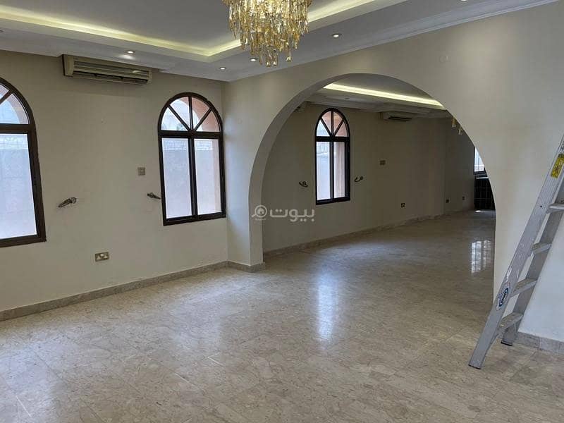 فيلا 4 غرف نوم للإيجار في الخوير مسقط