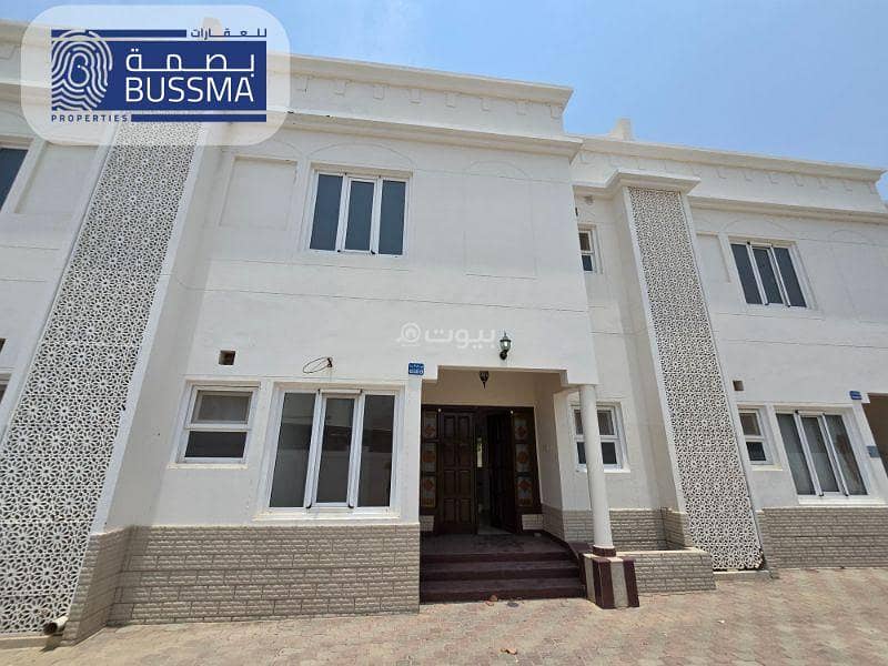 فيلا تحتوي على 4 غرف نوم للإيجار في قُرم، مسقط