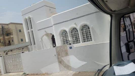 فیلا 3 غرف نوم للايجار في الغبرة، مسقط - فيلا مكونة من 3 غرف نوم للإيجار في الغبرة، مسقط