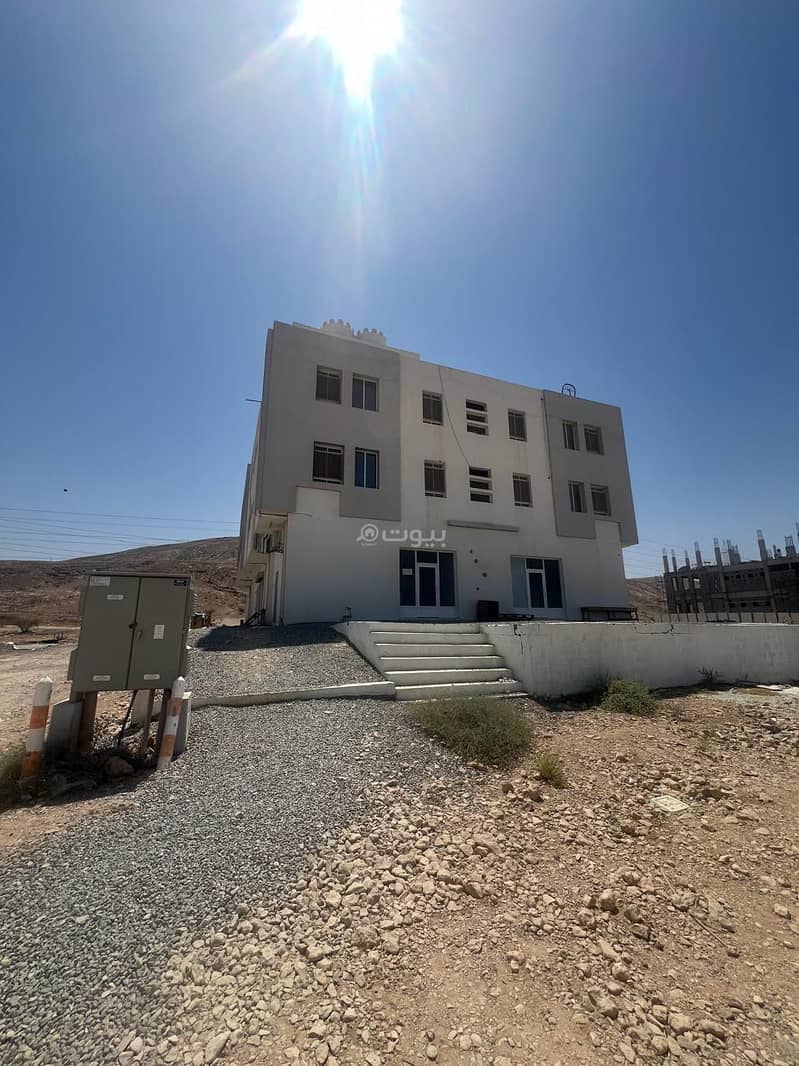 مبنى تجاري للبيع في الرُسَيْل، مسقط
