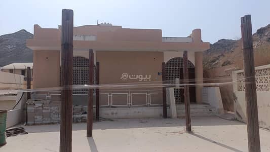فیلا 6 غرف نوم للايجار في روي، مسقط - فيلا مكونة من 6 غرف نوم للإيجار في روي، مسقط
