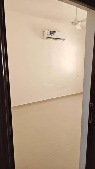 2 Bedroom Flat for Sale in Al Amarat, Muscat - 2 Bedrooms Apartment For Sale Al Amarat, Muscat