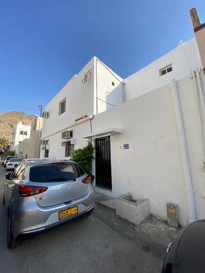 Commercial Building for Sale in Al Wadi Al Kabir, Muscat - Commercial Building For Sale in Al Wadi Al Kabir, Muscat