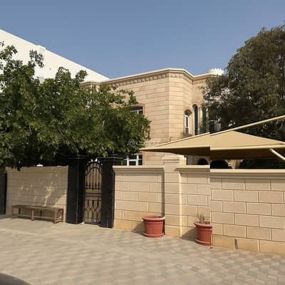 9 Bedroom Villa for Sale in Al Hail, Muscat - 9 Bedrooms Villa For Sale in Al Hail, Muscat