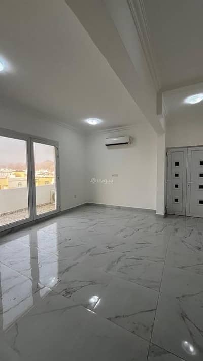 2 Bedroom Apartment for Rent in Al Amarat, Muscat - 2 Bedrooms Apartment for Rent in Al Amarat, Muscat