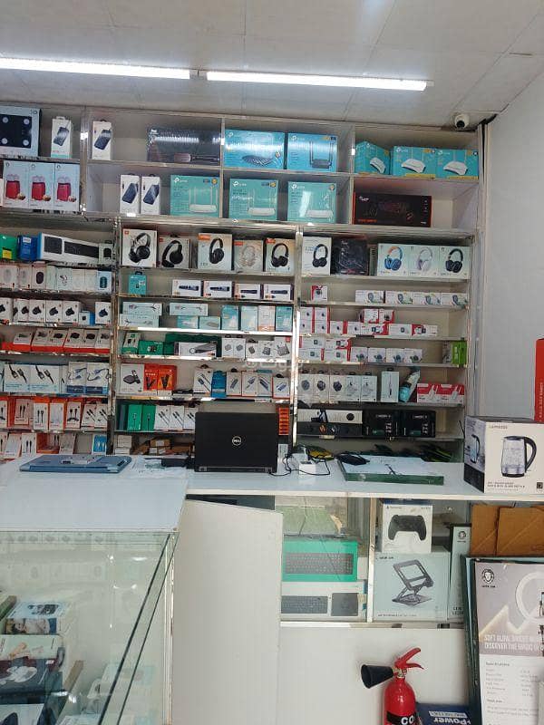 عقار تجاري للإيجار في الأمارات، مسقط عقار تجاري للإيجار في الأمارات، مسقط