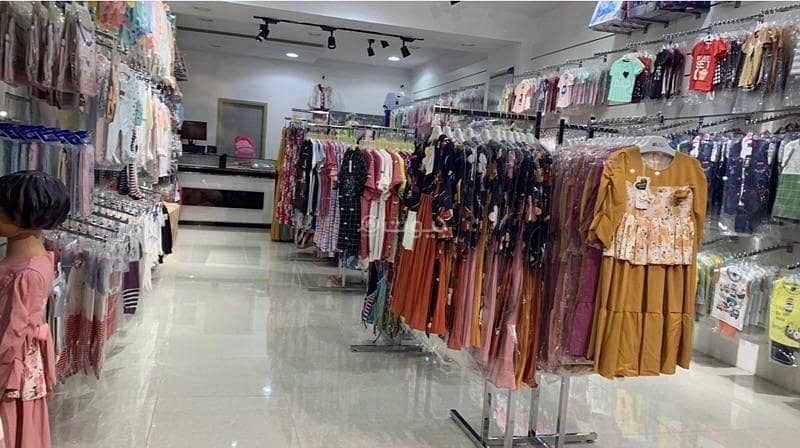 عقار تجاري آخر للبيع في المسنعة، الباطنة