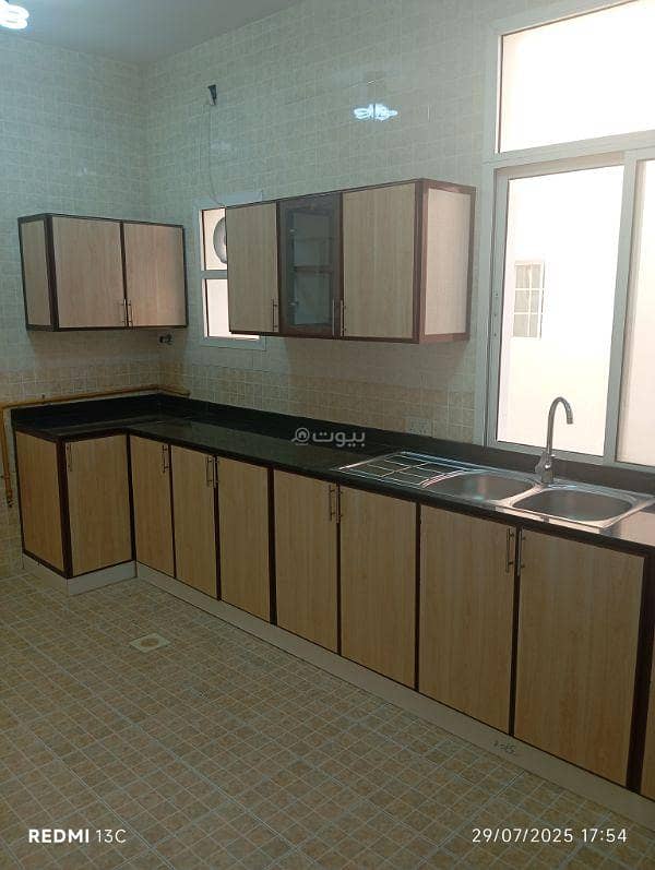 2 Bedrooms Apartment For Rent Ruwi, Muscat