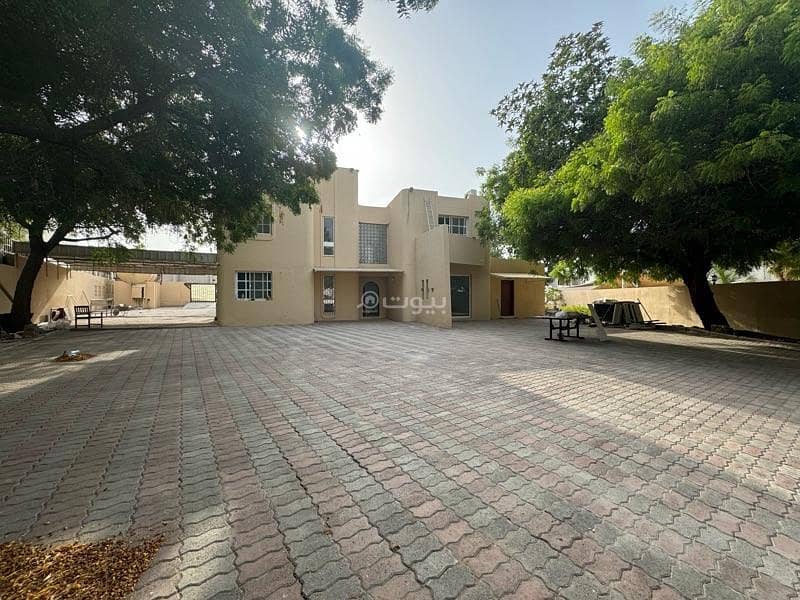 5 Bedrooms Villa For Rent Madinat As Sultan Qaboos, Muscat