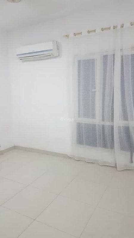 2 Bedrooms Apartment For Rent in Al Maabilah, Muscat