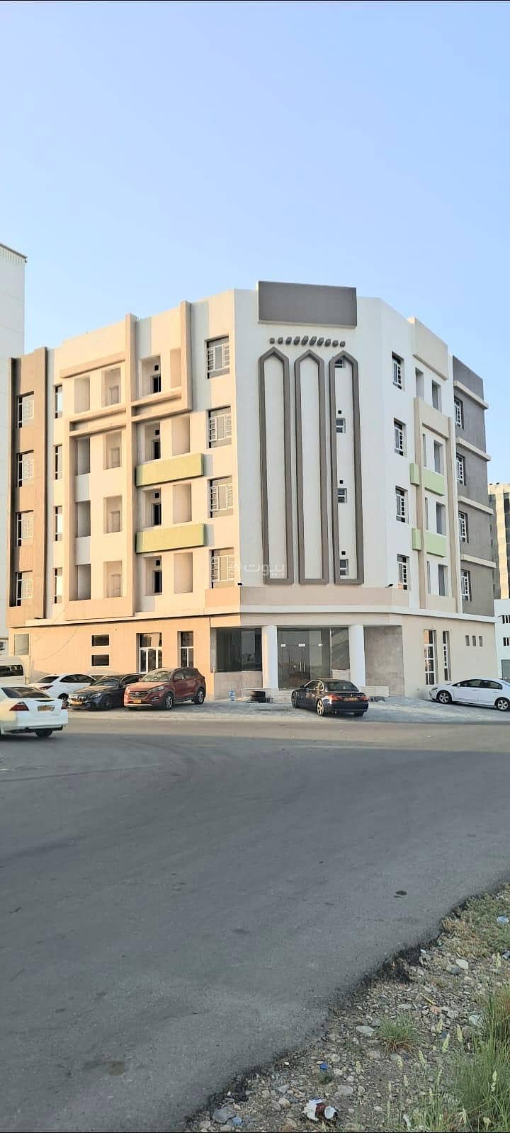 مبنى تجاري للبيع في المعابل، مسقط مبنى تجاري للبيع في المعابل، مسقط