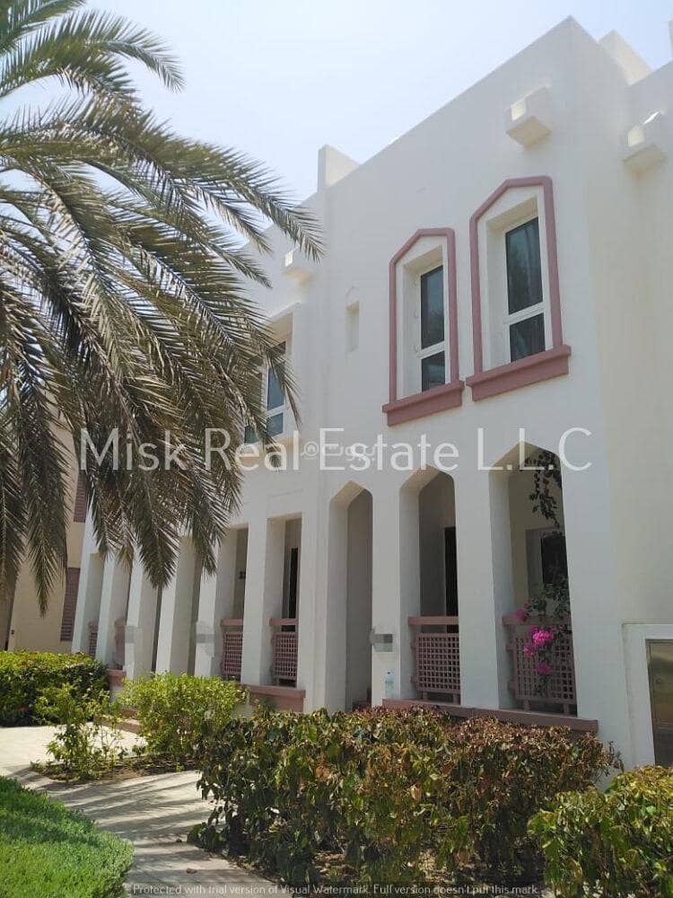 فيلا بغرفتي نوم للإيجار في الوايف (الموج) مسقط