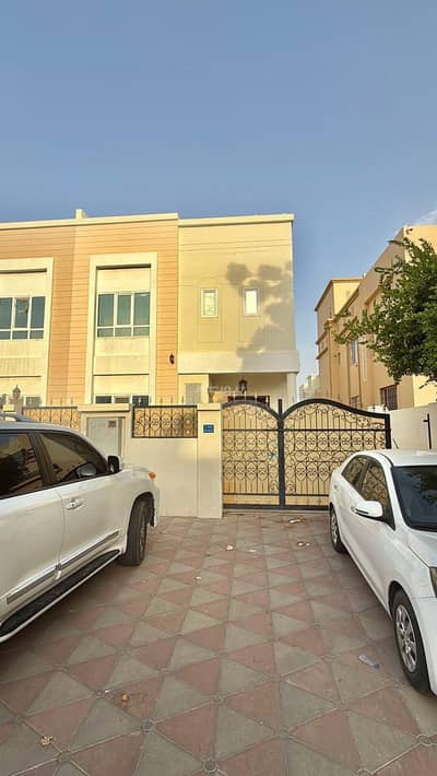 فیلا 6 غرف نوم للايجار في الحيل، مسقط - فيلا 4 غرف نوم للإيجار الخود مسقط