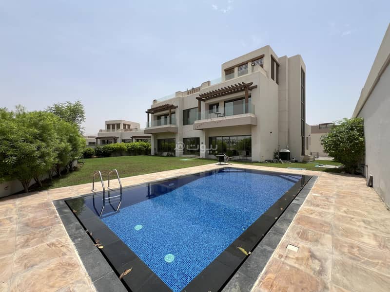 5 Bedrooms Villa For Rent Muscat Hills, Muscat