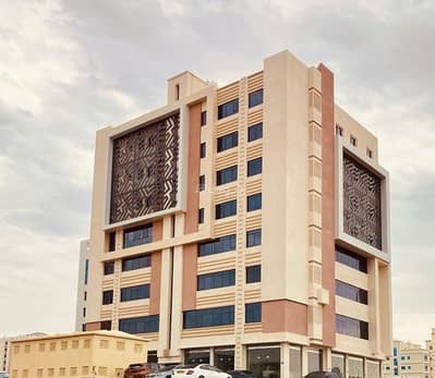 3 Bedroom Flat for Rent in Al Amarat, Muscat - 3 Bedroom Apartment For Rent in Al Amarat, Muscat
