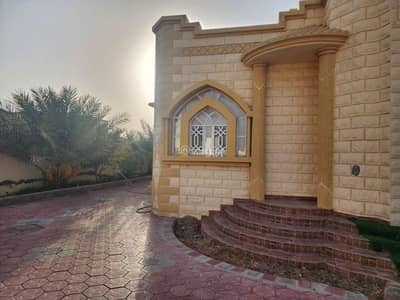 مجمع تجاري  للبيع في الرستاق، الباطنة - مبنى تجاري للبيع في الرستاق، الباطنة