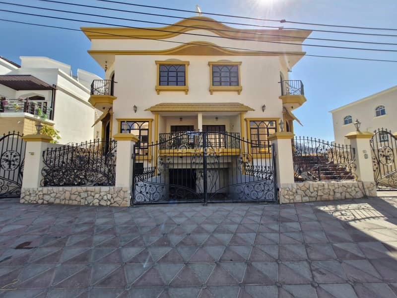 3 Bedrooms Villa For Rent in Al Khuwair, Muscat