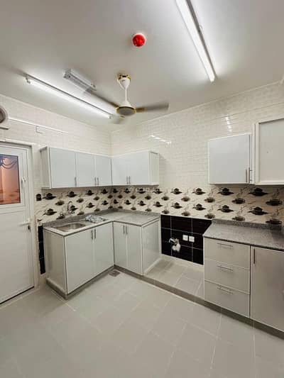 2 Bedroom Flat for Rent in Ruwi, Muscat - 2 Bedroom Apartment For Rent in Ruwi, Muscat