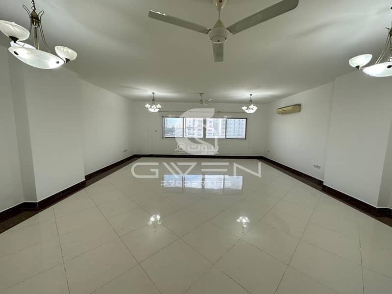 3 Bedrooms Apartment For Rent Al Khuwair, Muscat