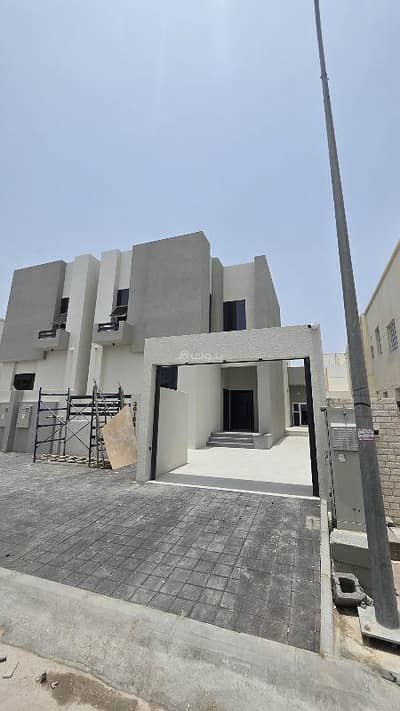 5 Bedroom Villa for Sale in Al Khoud, Muscat - 5 Bedrooms Villa For Sale in Al Khoud, Muscat