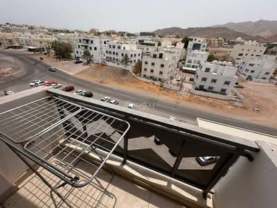 3 Bedroom Apartment for Sale in Qurum, Muscat - 3 Bedrooms Apartment For Sale in Qurum, Muscat