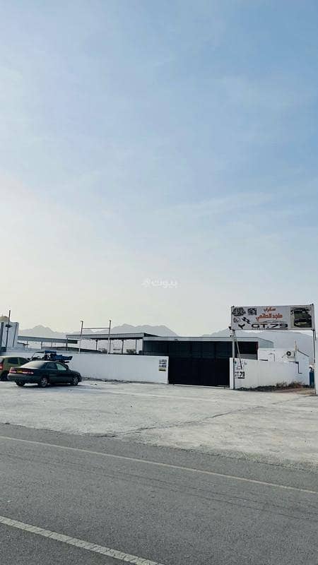Garage For Sale in Al Rustaq, Al Batinah