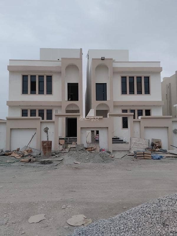 5 Bedrooms Villa For Sale in Al Amarat, Muscat